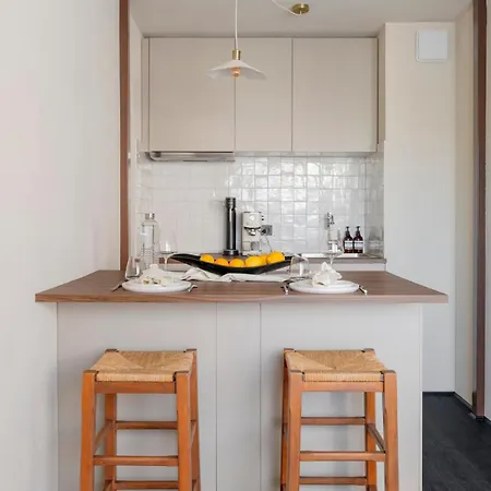 Nero, Cozy Avec Piscine, Au Centre De 아파트