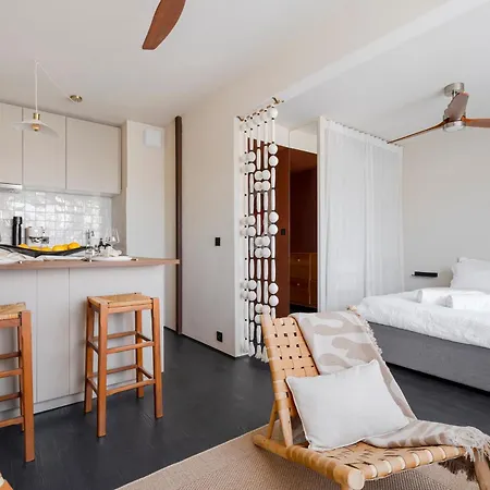 Nero, Cozy Avec Piscine, Au Centre De Йер