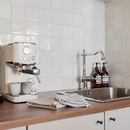 Nero, Cozy Avec Piscine, Au Centre De 아파트