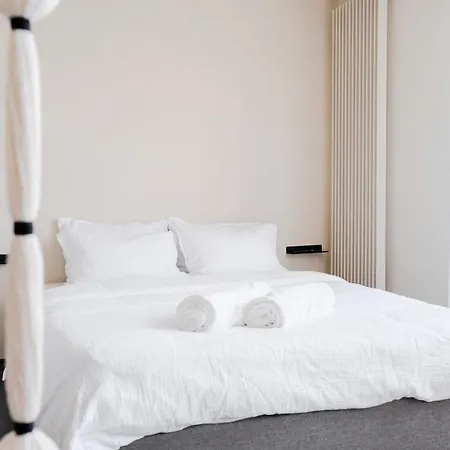 Nero, Cozy Avec Piscine, Au Centre De 아파트 *