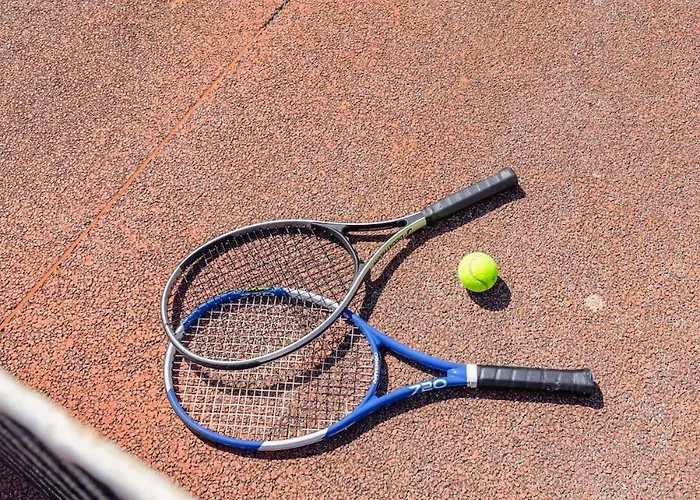 Nero, Cozy Avec Piscine, Au Centre De