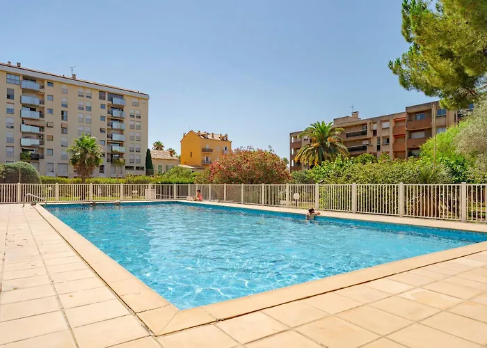 Nero, Cozy Avec Piscine, Au Centre De Διαμέρισμα