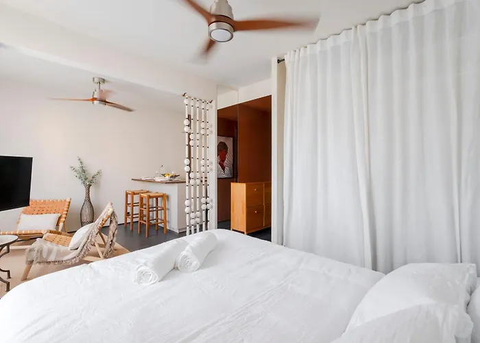 Διαμέρισμα Nero, Cozy Avec Piscine, Au Centre De *