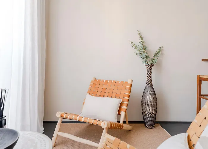 Nero, Cozy Avec Piscine, Au Centre De Ιέρ